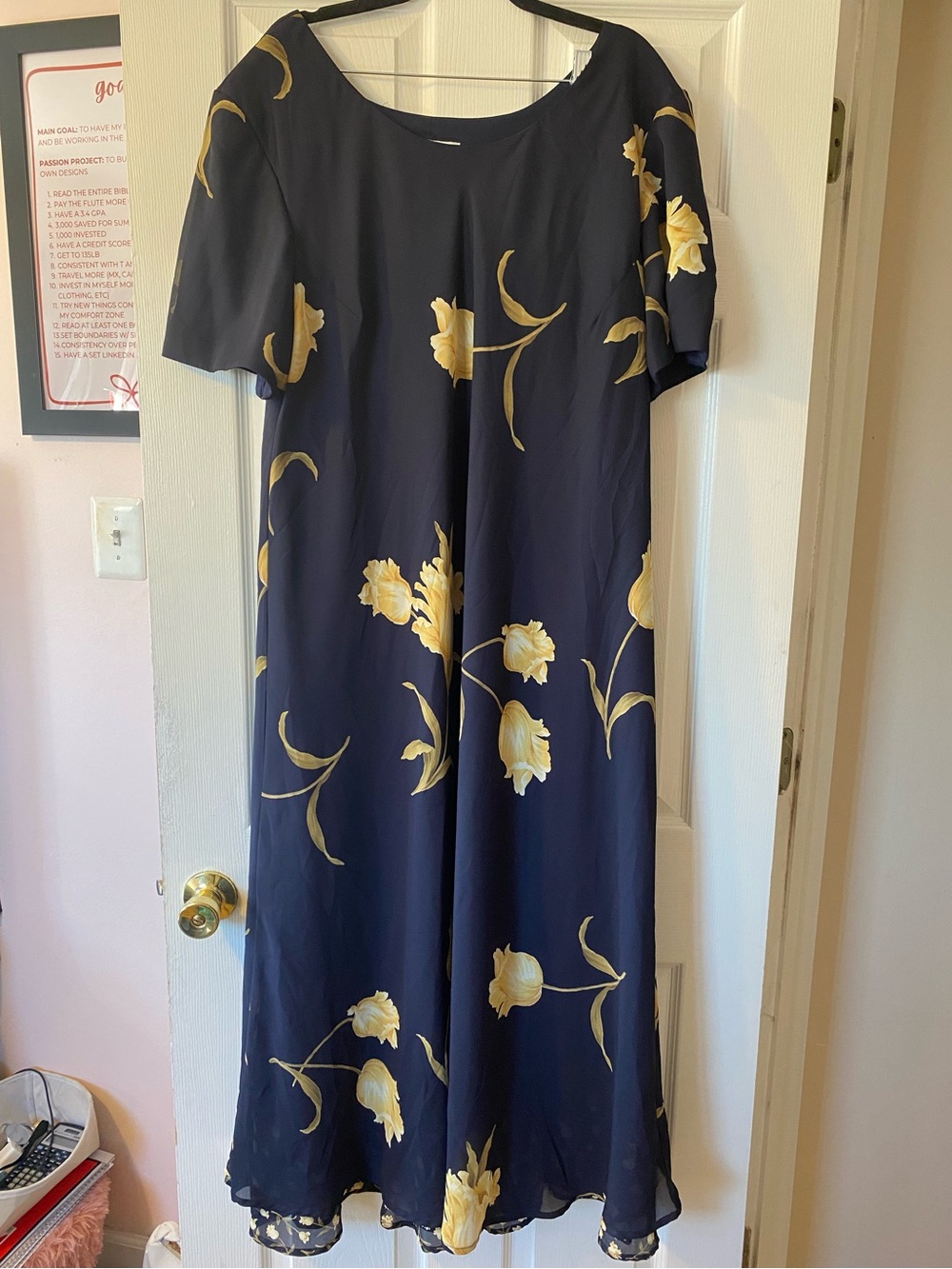 Jessica Howard Woman Navy Floral Midi Dress Size 22 Plus Flowy